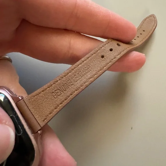 Apple Watch Series 5 44mm in Rose Gold with Brown Leather Strap - Picture 6 of 7